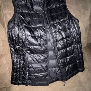 Bk Puffer Vest with Shiny Finish